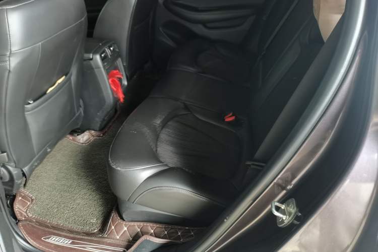 Used Buick Envision 2018 20T Two-Wheel-Drive Leading Model