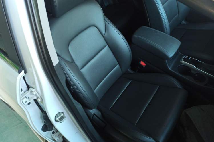 Used Hyundai Tucson 2015 1.6T Dual-Clutch Two-Wheel-Drive Smart Model
