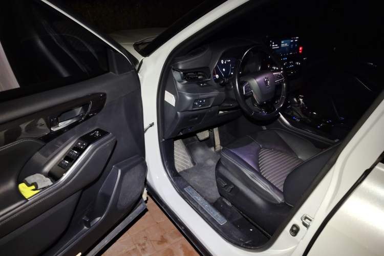 Used Toyota Crown Kluger 2021 2.5L HEV Four-Wheel Drive Premium Edition
