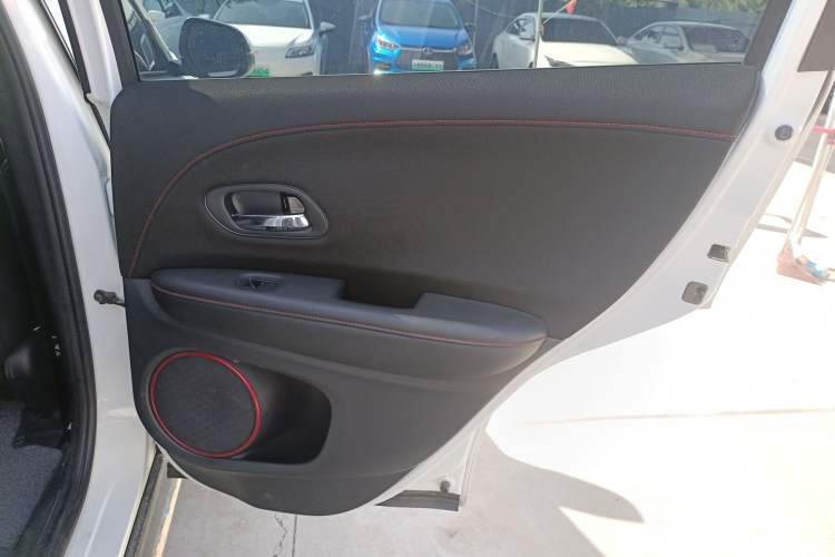 Used Everus VE-1 2021 S Pirelli Edition
