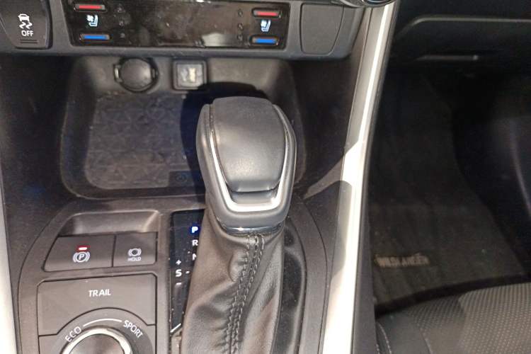 Used Toyota Wildlander 2023 Dual-Motor 2.5L E-CVT Four-Wheel Drive Prestige Edition
