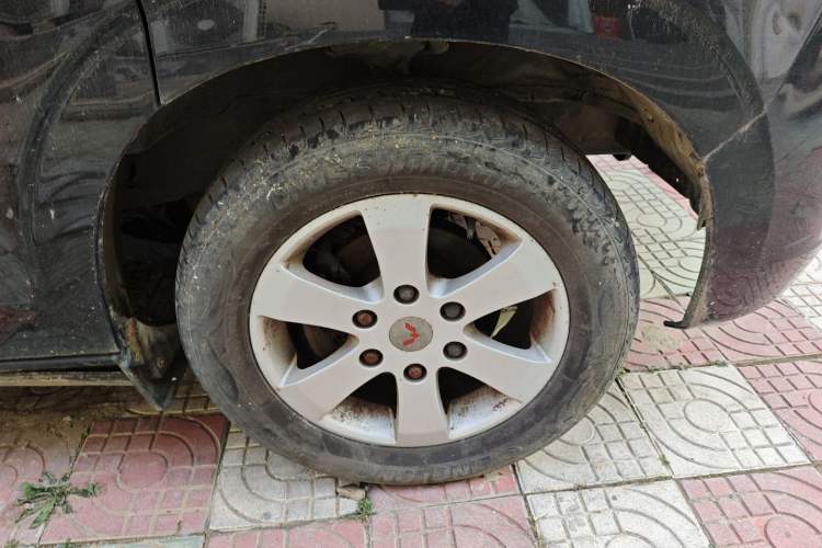 Used Wuling Zhengcheng 2015 1.8L Luxury Model LJ479QE2
