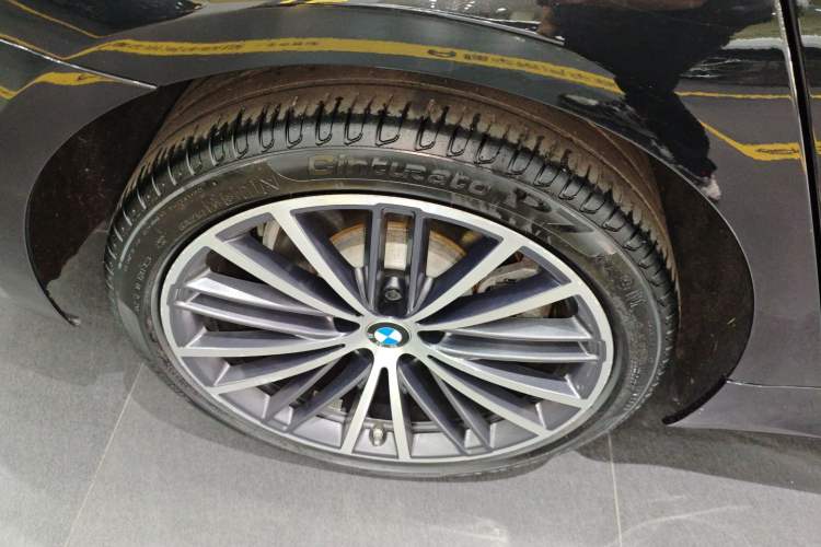 Used BMW 5 Series 2023 530Li Leading Model M Sport Package
