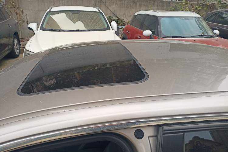 Used BMW 3 Series 2017 320Li Fashion Model
