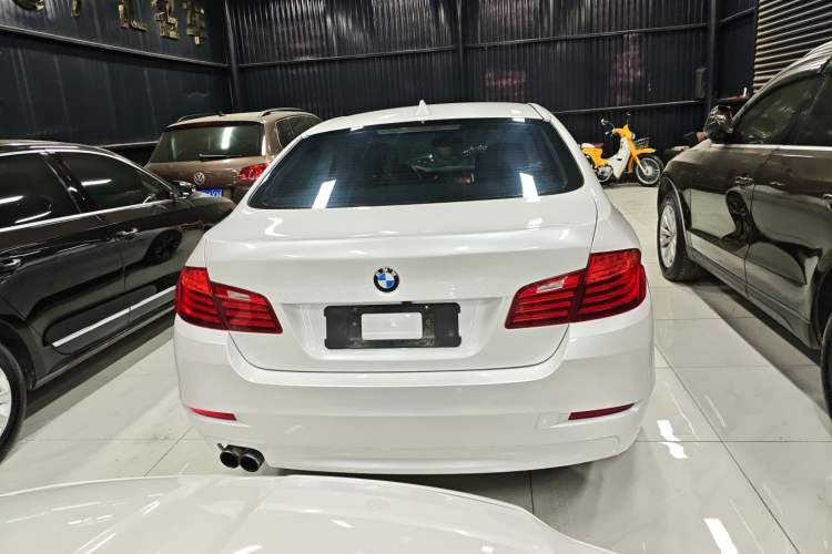 Used BMW 5 Series 2014 520Li Elegant Model
