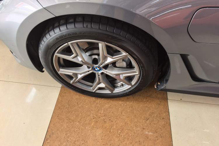 Used BMW i3 2024 eDrive 35 L
