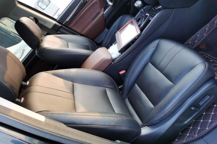 Used GAC Trumpchi GS8 2019 390T Two-Wheel Drive Luxury Smart Connectivity Version (7 Seats)
