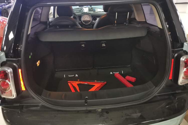 Used  Clubman 2011 1.6L COOPER Fun