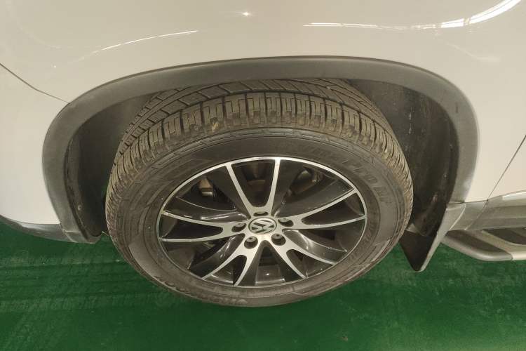 Used Volkswagen Tiguan 2015 1.8TSI Automatic All-Wheel-Drive Luxury Model
