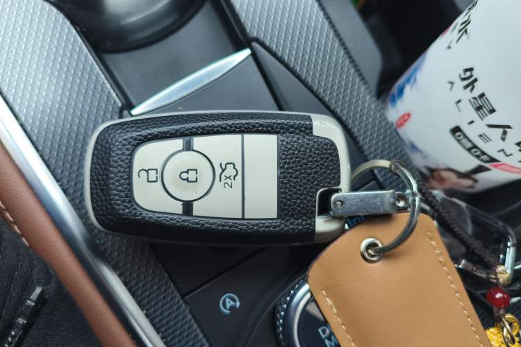 Used Ford Explorer 2023 EcoBoost 285 Four-Wheel Drive Titanium Edition 7-Seater
