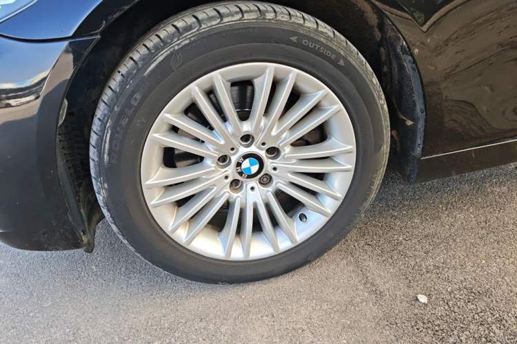 Used BMW 5 Series 2014 525Li Leading Model