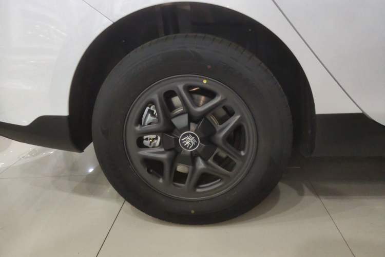 Used BYD Qin PLUS 2025 DM-i Smart Drive 55KM Leading Model