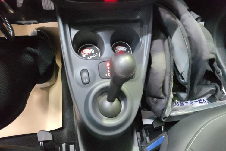 Used  forfour 2016 0.9T 66 kW Pioneer Edition