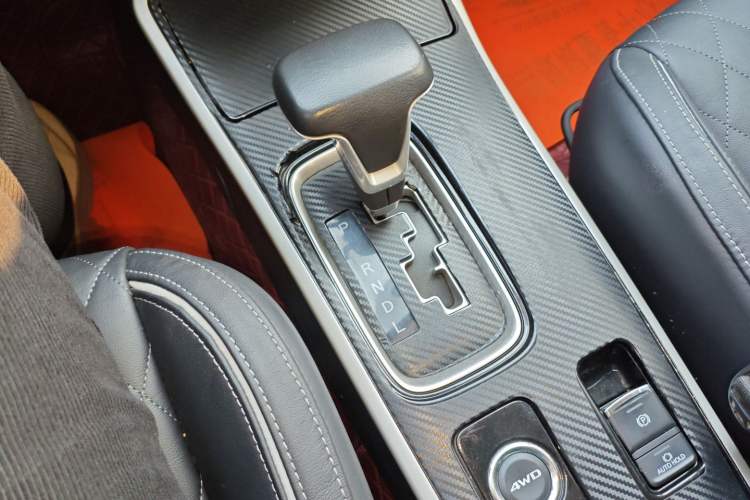 Used Mitsubishi Outlander 2020 2.4L 4x4 Zhi Xiang Edition 5 Seats