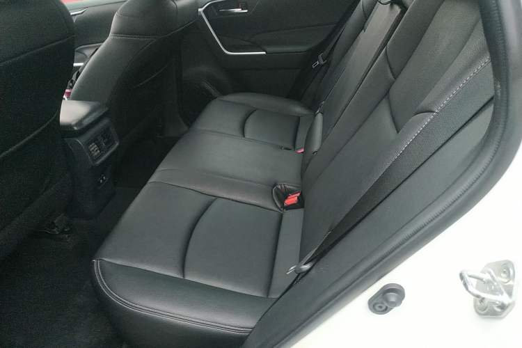 Used Toyota RAV4 2020 2.0L CVT 4x4 Trend Edition
