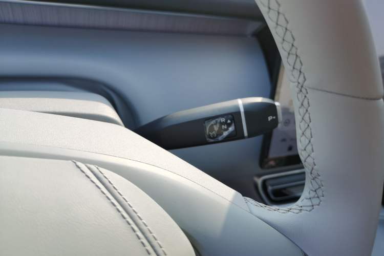 Used  S09 2025 Rear-Drive Ultra+
