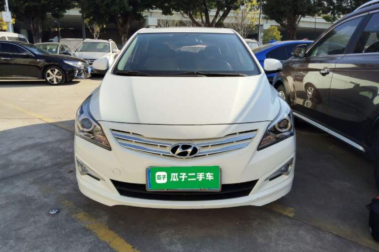 Used Hyundai Verna Ray 2014 1.6L Automatic TOP
