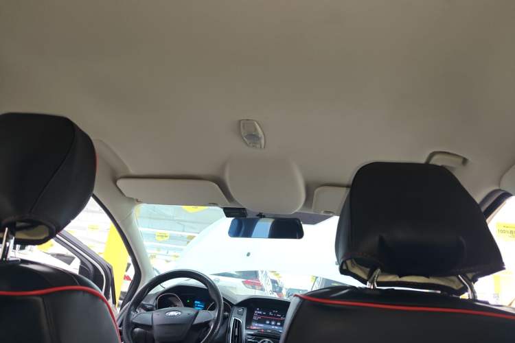 Used Ford Focus 2018 Hatchback Classic 1.6L Automatic Comfort Plus SmartDrive Edition
