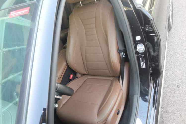 Used Mercedes-Benz E-Class 2020 E 300 L Sporty and Stylish Model
