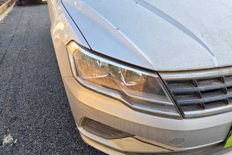 Used Volkswagen Jetta 2017 1.5L Manual Fashion Edition