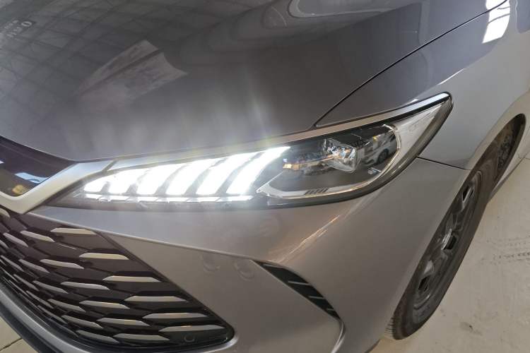 Used BYD Qin PLUS 2025 DM-i Smart Drive 55KM Leading Model
