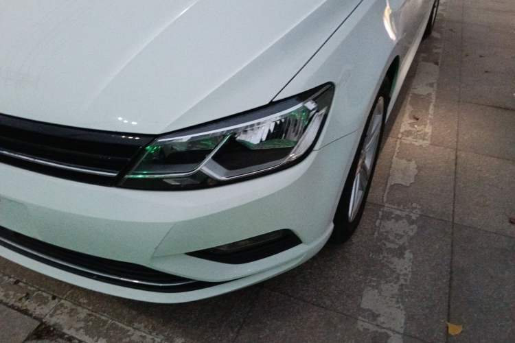 Used Volkswagen Lamando 2018 280TSI DSG Comfort Edition
