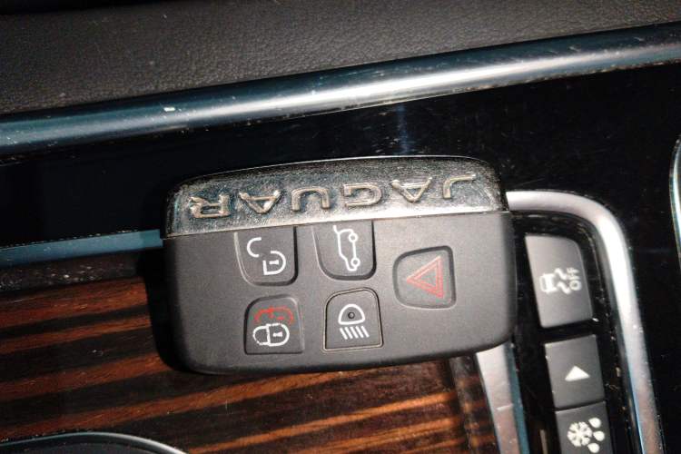 Used Jaguar XFL 2018 XFL 3.0 SC 340 PS Luxury Edition
