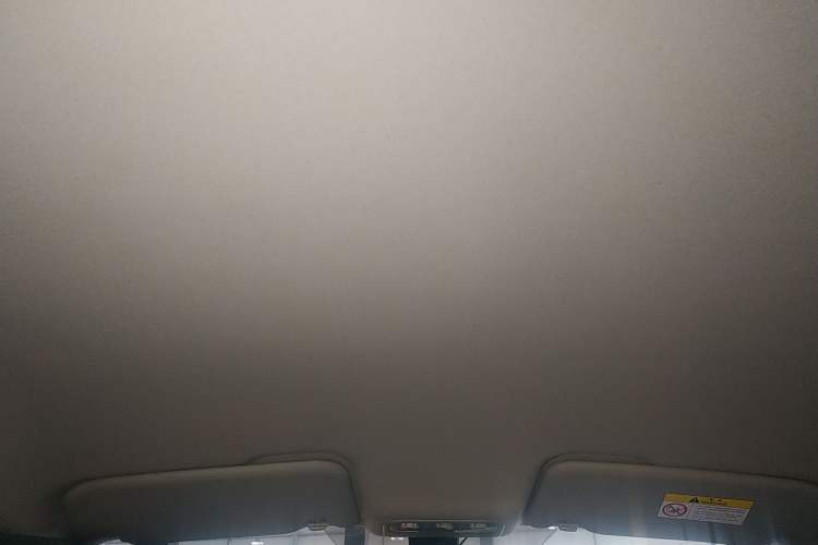 Used Venucia T70 2016 1.6L Manual Ruixing Edition
