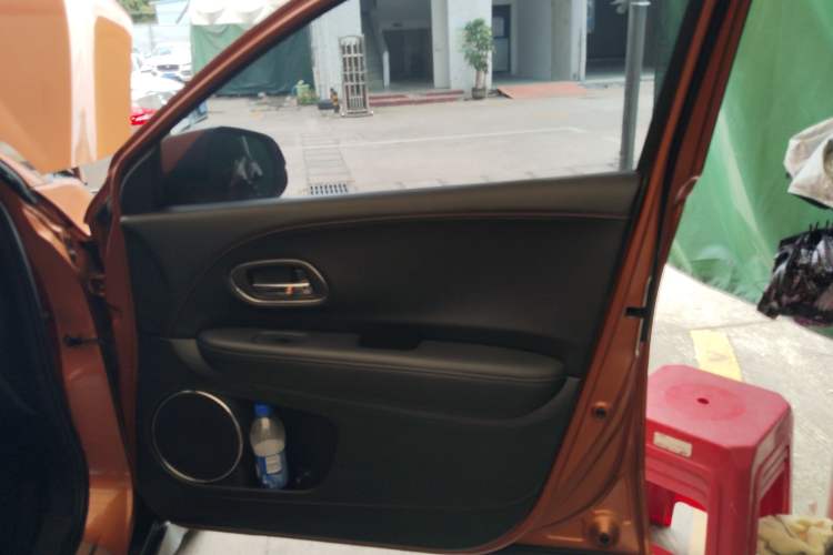 Used Honda XR-V 2015 1.8L VTi CVT Luxury Edition
