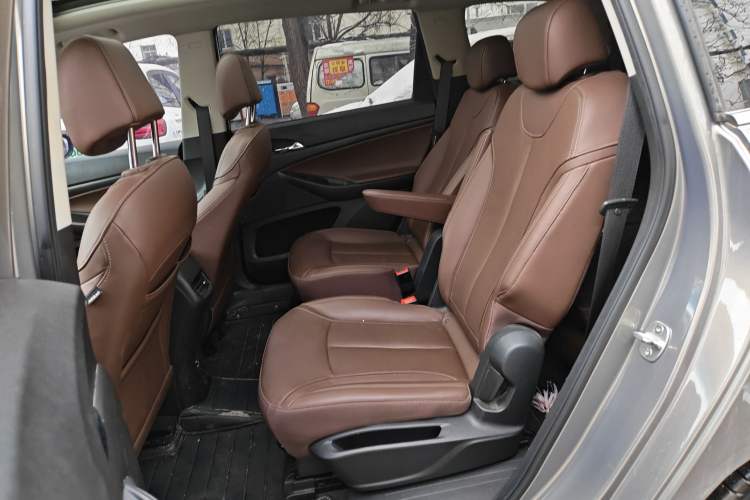 Used Buick GL6 2018 18T 6-Seater Prestige Model
