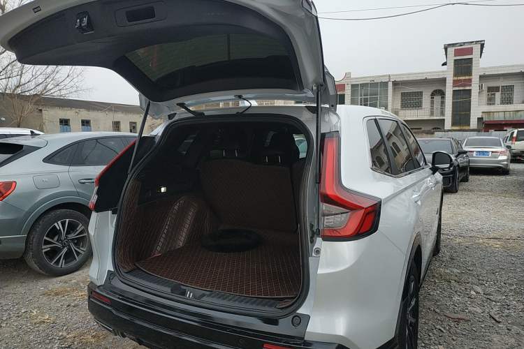 Used Honda CR-V 2023 2.0L eHEV Two-Wheel Drive Smart Edition