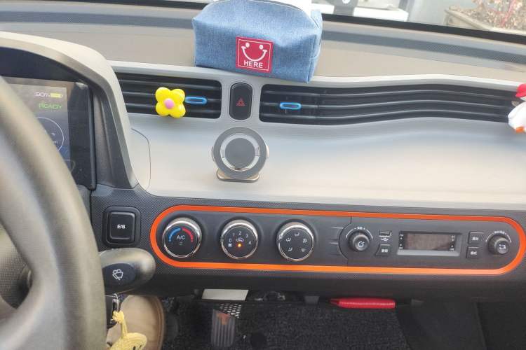 Used Wuling Hongguang MINIEV 2020 Freedom Version Lithium Iron Phosphate
