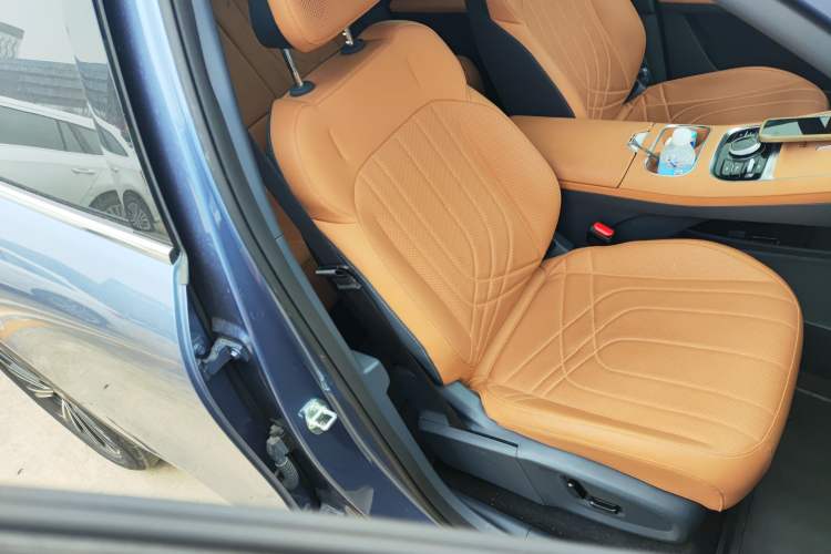 Used  Galaxy Xingjian 7 EM-i 2025 120km Flagship Edition
