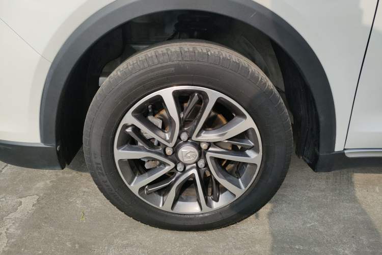 Used Baojun 730 2019 1.5T Manual Fashion Model 7-seater China VI
