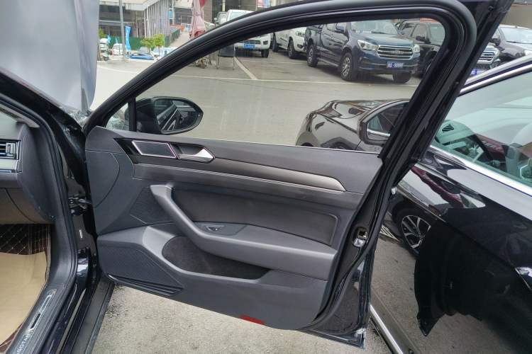 Used Volkswagen Magotan 2020 330TSI DSG Leading Model
