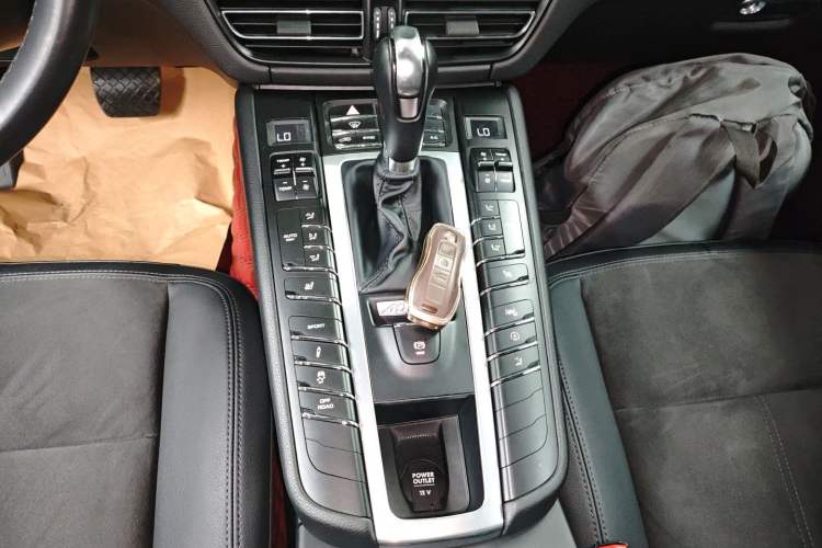 Used Porsche Macan 2018 Macan 2.0T