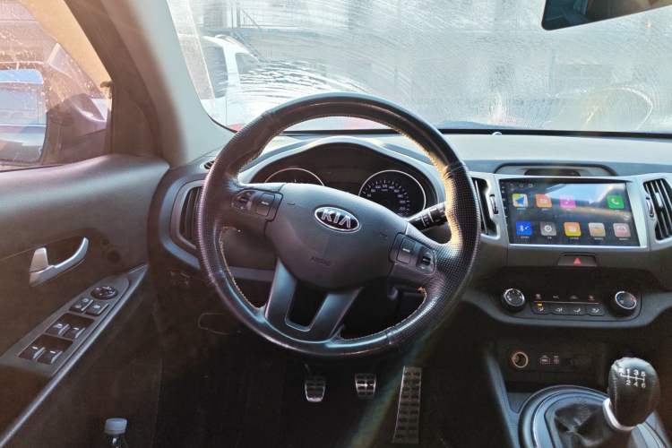 Used Kia Sportage R 2015 2.0L Manual Two-Wheel Drive GL Model