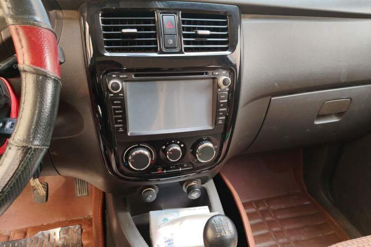 Used Wuling Rongguang V 2015 1.2L Standard Version