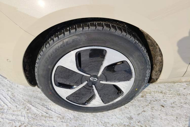 Used Hima AITO M5 2023 All-Electric Rear-Drive Standard Edition
