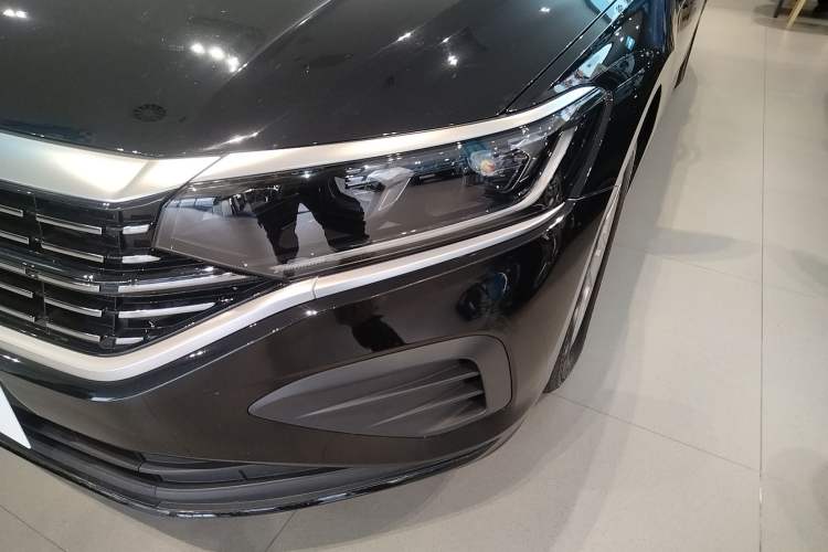 Used Volkswagen Passat 2024 280TSI Business Edition
