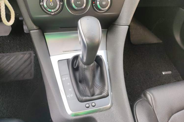 Used  5LS 2014 1.8L automatic Comfort version VTi140
