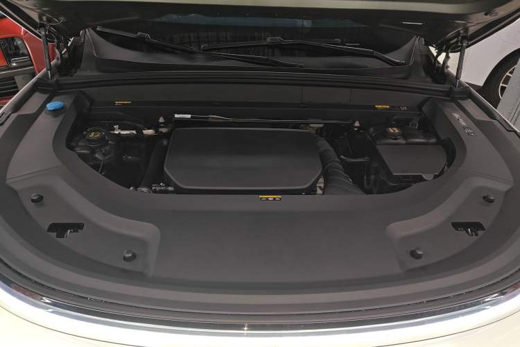 Used Li Auto L8 2023 Pro Model
