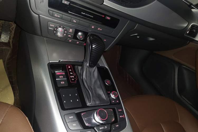 Used Audi A6L 2018 30th Anniversary Edition 35 TFSI Fashion Model
