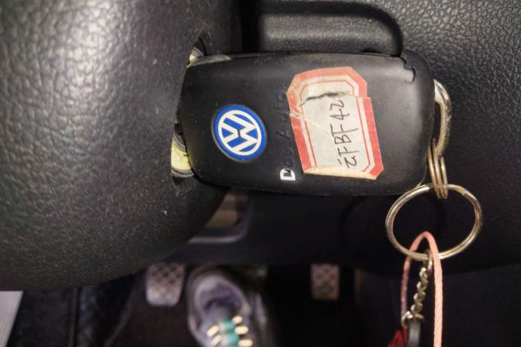 Used Volkswagen Polo 2016 1.6L manual Comfort trim level