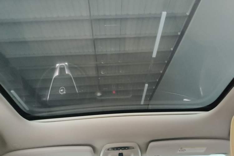 Used Volvo V40 2017 T3 Zhiyi Edition
