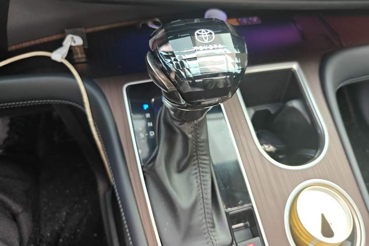 Used Toyota Granvia 2024 2.5L Hybrid Prestige PLUS Four-Wheel Drive Version