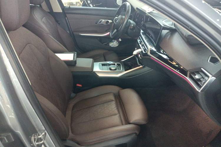 Used BMW i3 2022 eDrive 35 L
