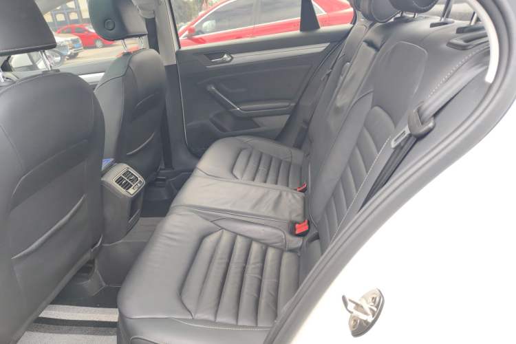 Used Volkswagen Lamando 2018 280TSI DSG Comfort Edition
