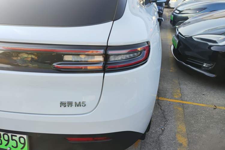 Used Hima AITO M5 2022 Extended-Range Four-Wheel Drive Performance Version
