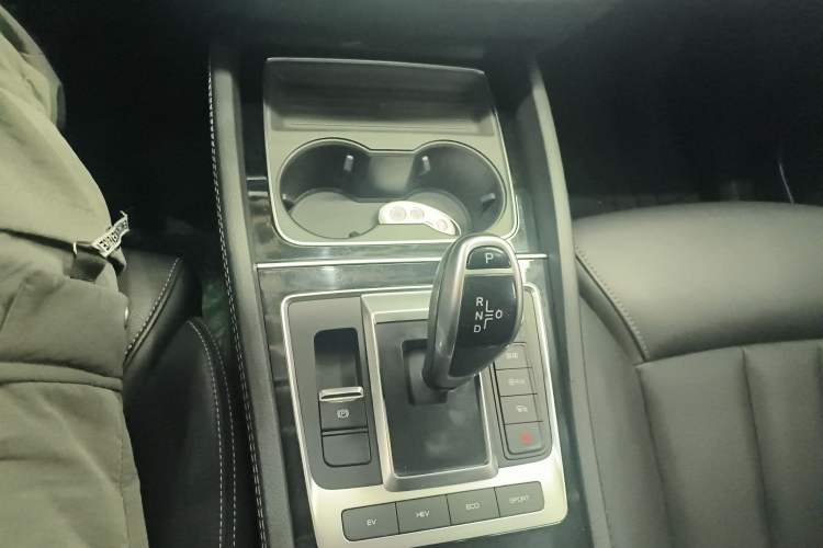 Used BYD Song MAX New Energy 2019 DM 1.5T Smart Connect Advanced 7-Seater China VI Standard
